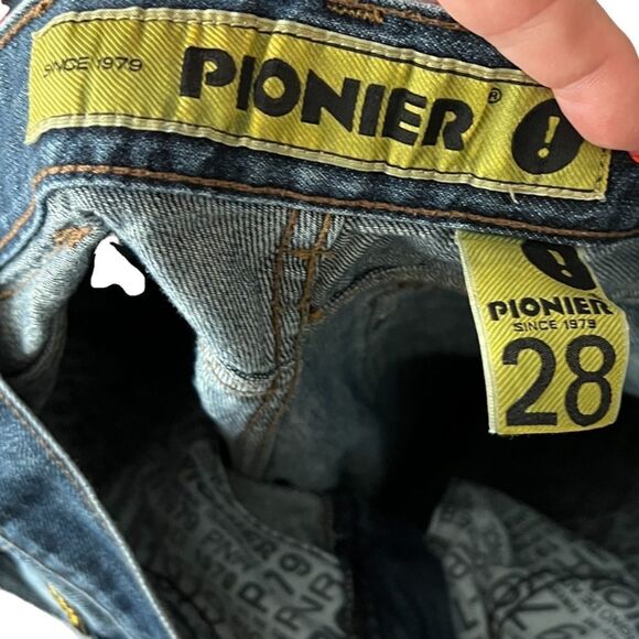 Pionier Jeans - Picture 7 of 7